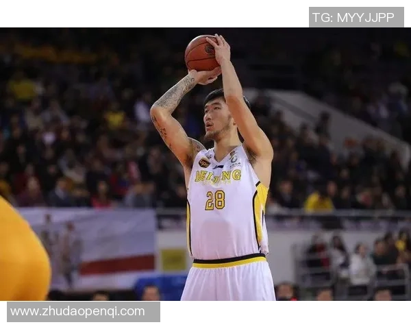 南京羽毛球队在杯赛积分榜上以63分稳居第一名展现强劲实力 南京羽毛球队在杯赛积分榜上以63分稳居第一名展现强劲实力